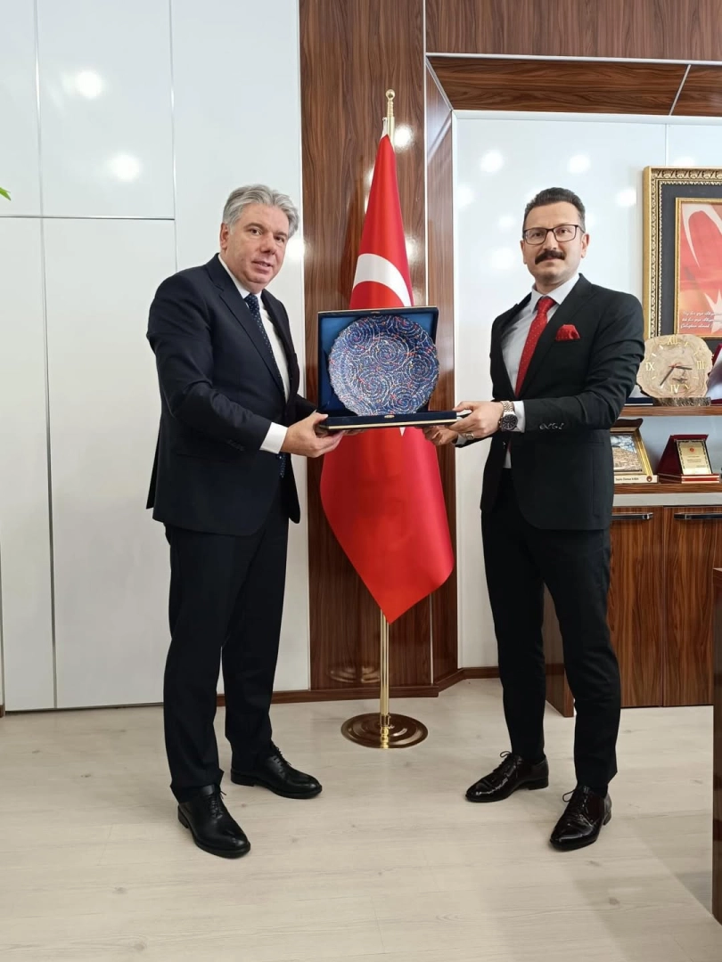 Yalova Üniversitesi Rektörü İdare Mahkemesi Başkanı'nı Ziyaret Etti