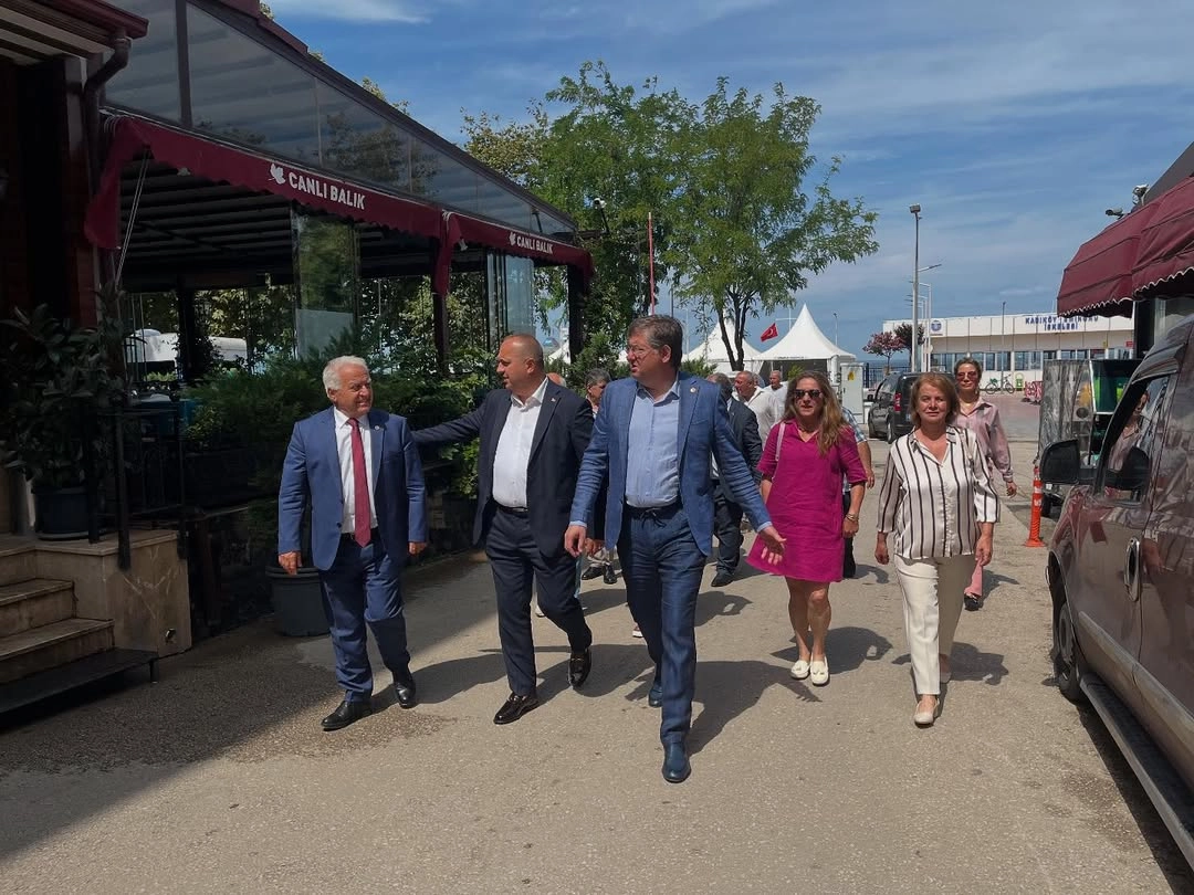Yalova Milletvekili Becan'dan Esnafa Moral Ziyareti ve Destek Mesajı