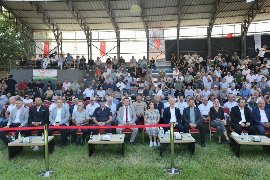 Karamürsel 41. Altınkemer Yağlı Pehlivan Güreşleri'nde Coşku