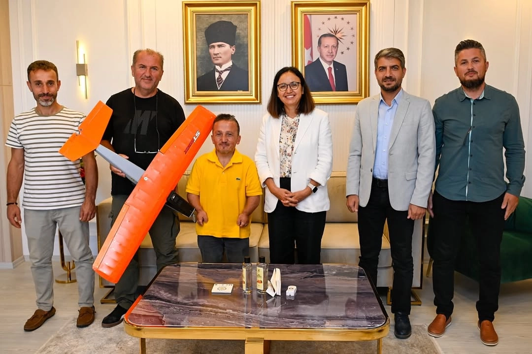 Yalova Havacılık ve Spor Kulübü Vali Kaya'yı Ziyaret Etti | Destek Görüşmesi