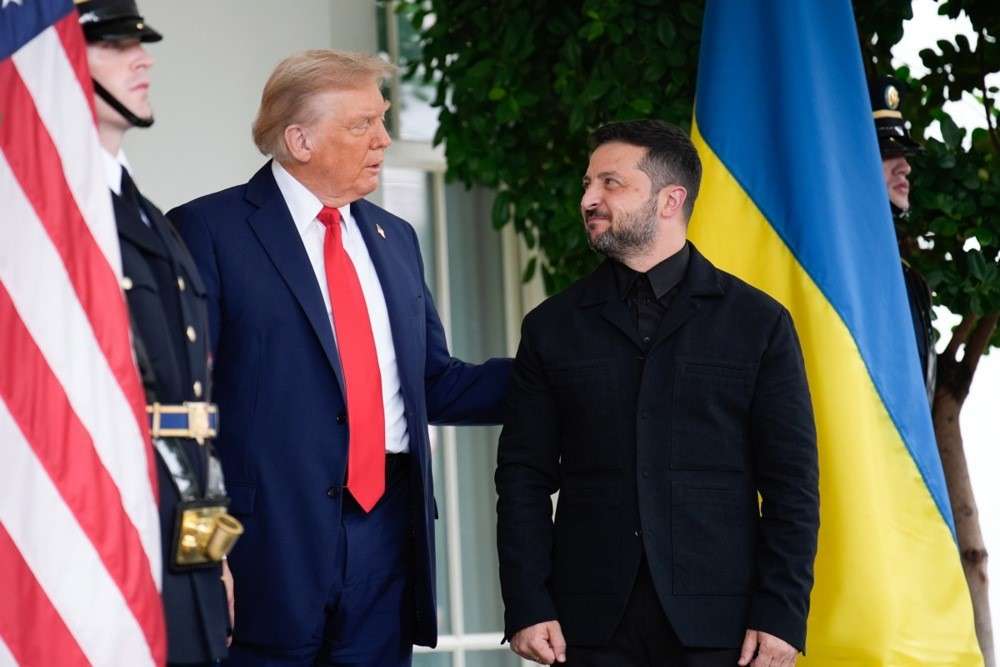 Trump ile Zelenskiy Beyaz Saray'da bir araya geldi