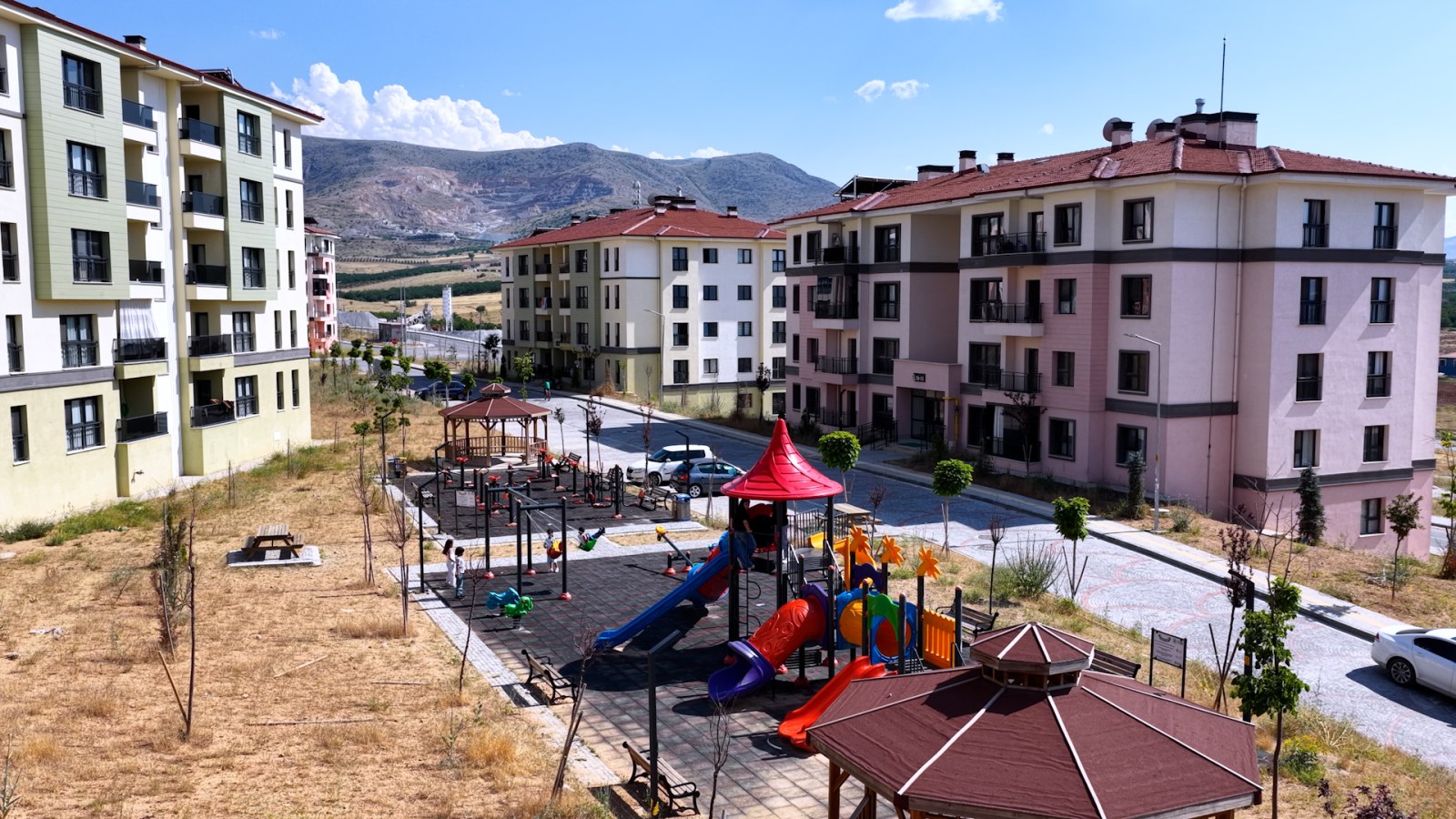 81 İlde 7 Milyon Vatandaş Sosyal Konutuna Kavuştu