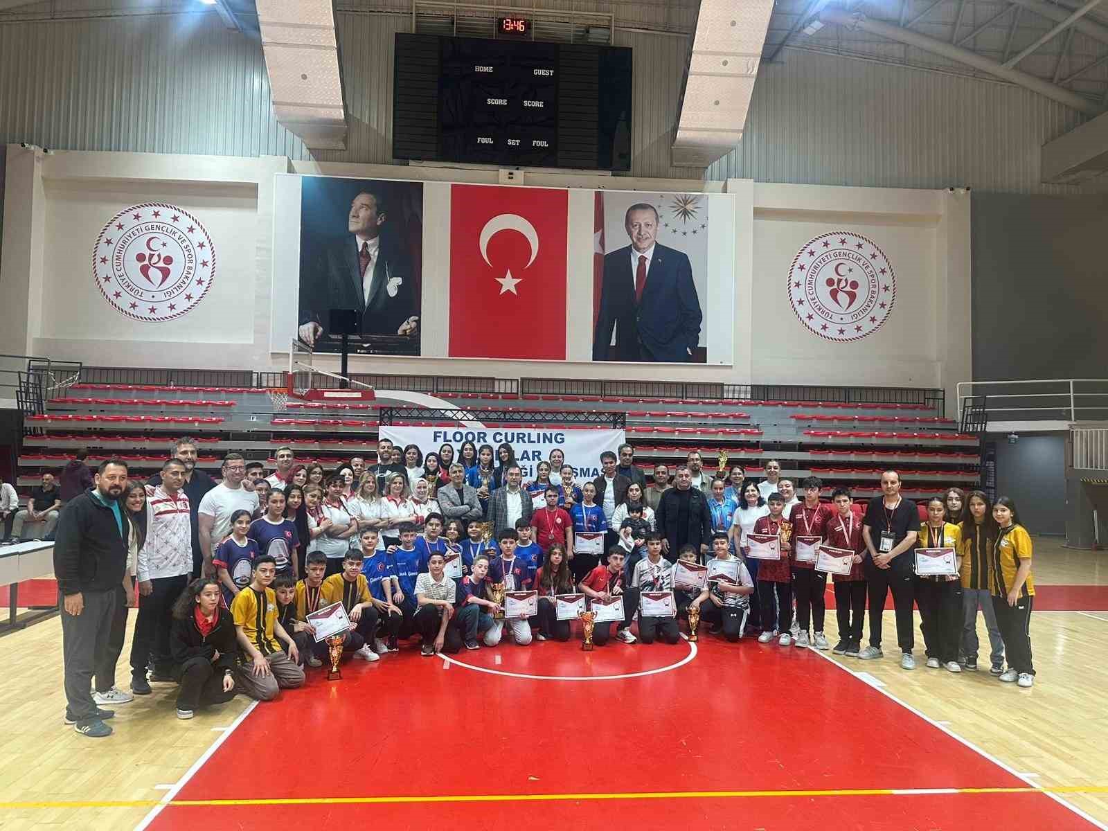 Yalova Satrançta Tarih Yazdı: Mehmet Akif Ersoy Ortaokulu Türkiye’nin Devleri Arasında!