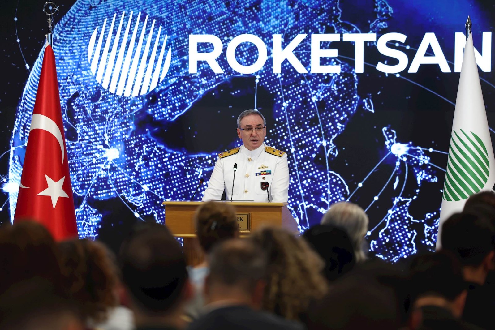 Türk Pilotlar Ağustos'ta İngiltere'ye Gidiyor
