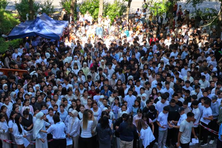 Manas Üniversitesi Giriş Sınavına Rekor Katılım