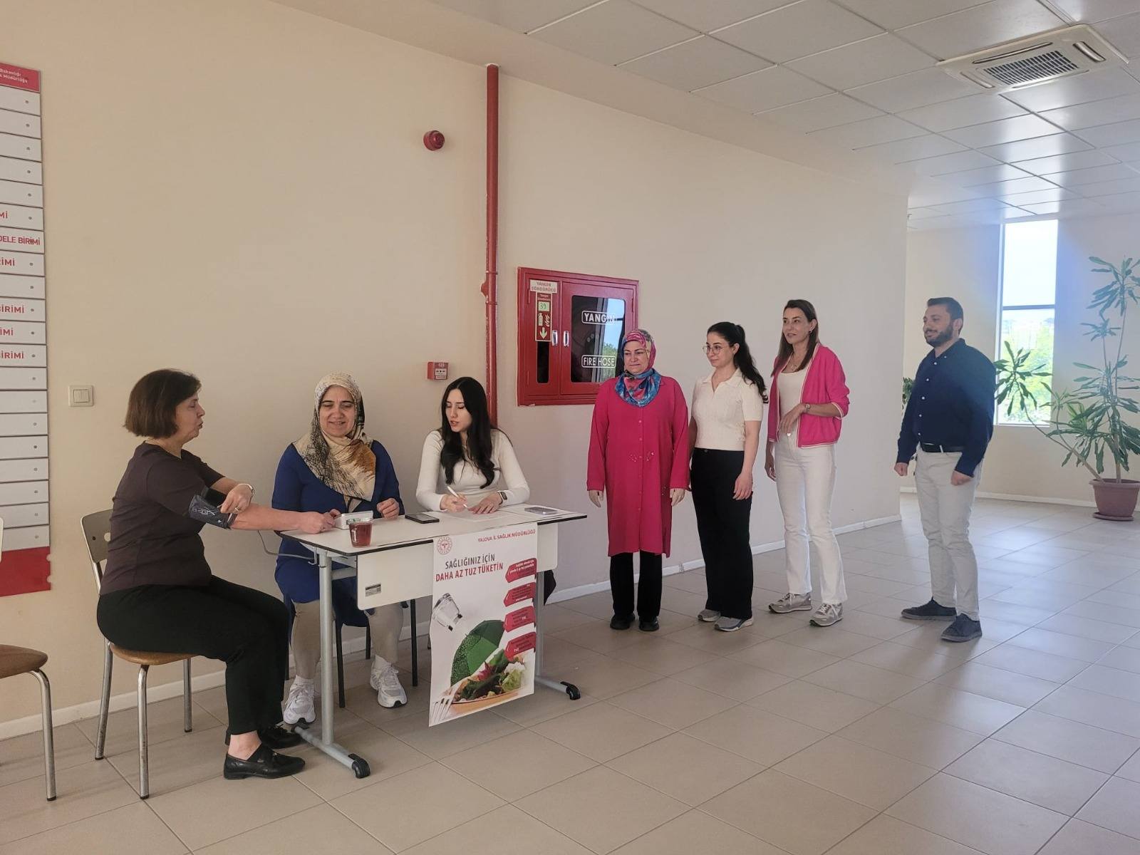 Yalova'da Sessiz Tehlikeye Karşı Tansiyon Ölçüldü: Kaç Gram Tuz Sizi Hasta Ediyor? - Galeri