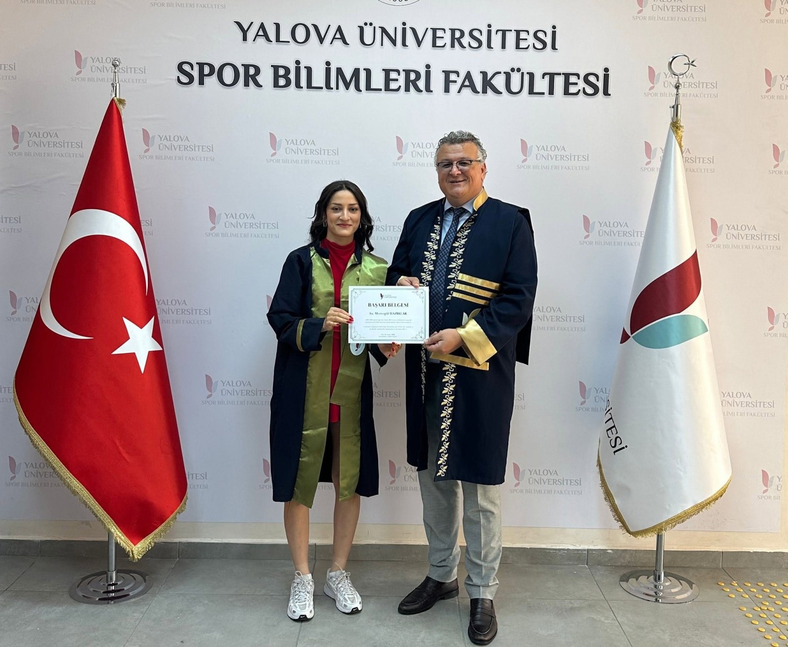 Yalova Üniversitesi'nde Gurur Günü: Dereceye Giren Spor Mezunları Ödüllendirildi! - Galeri