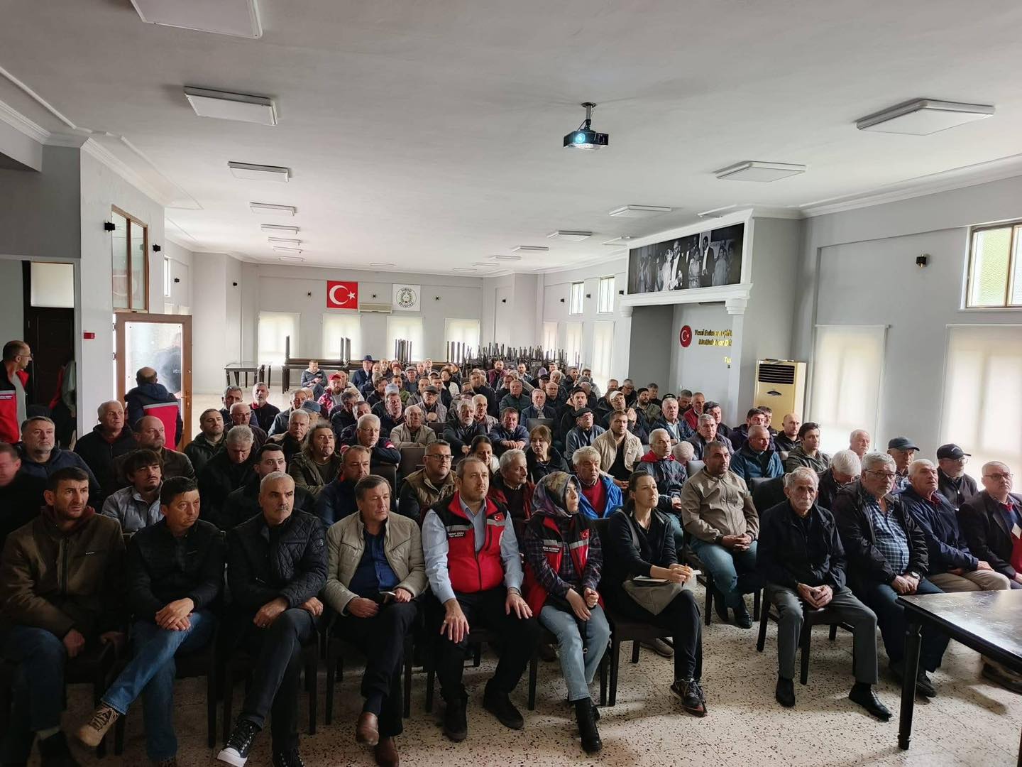 Yalova’da Üreticilere Bilgilendirme Toplantısı