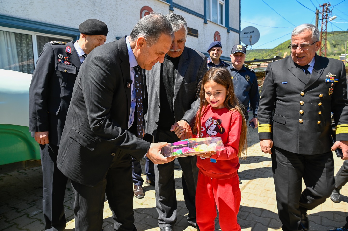 Vali Usta: “Şehit Aileleri Bizim Emanetimiz”