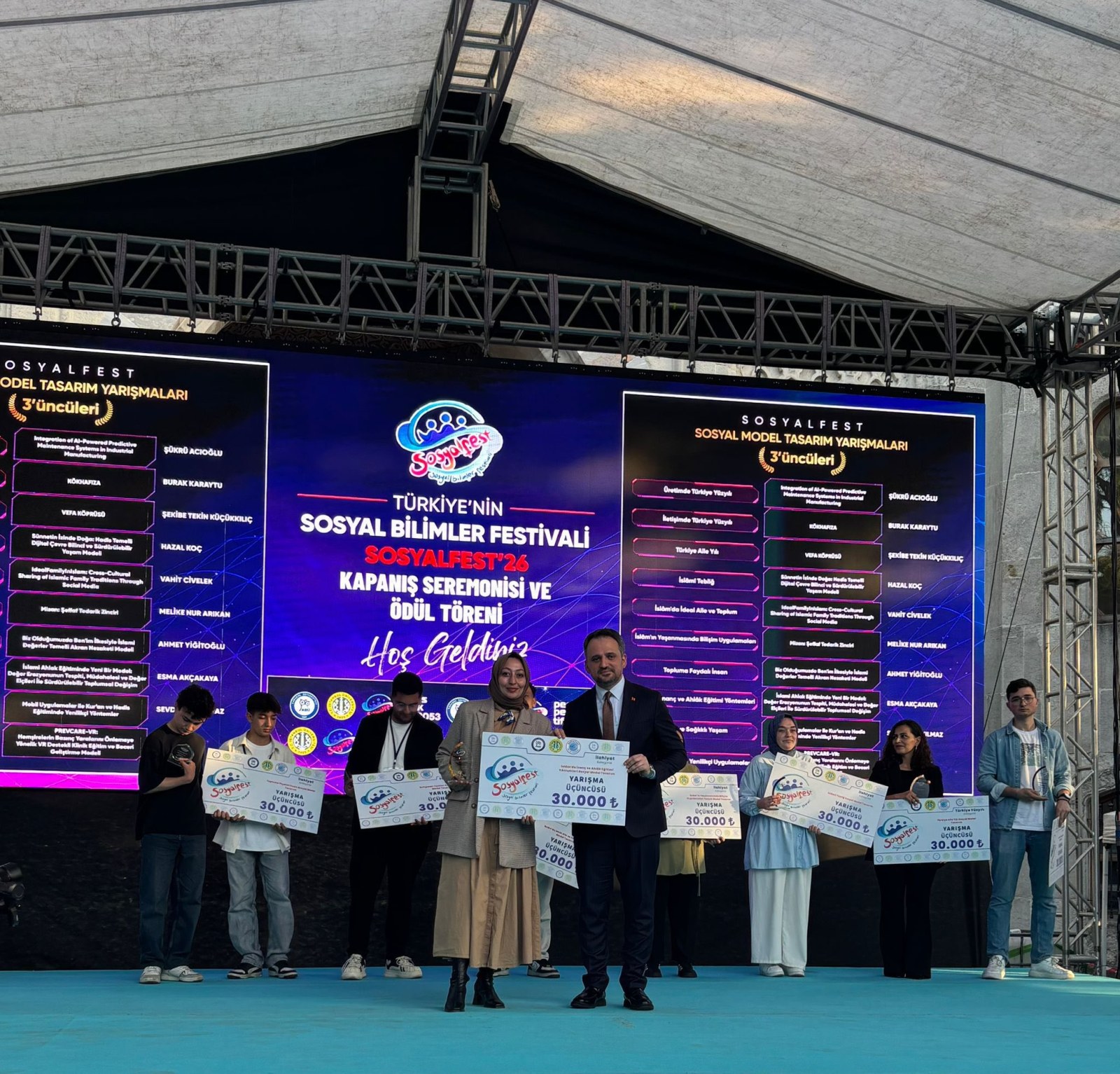 Yalova Üniversitesi’nden Türkiye Derecesi: Esma Akçakaya SosyalFest 2026’da Kürsüye Çıktı