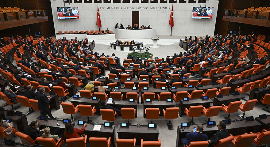 Meclis'te Kritik Eşik