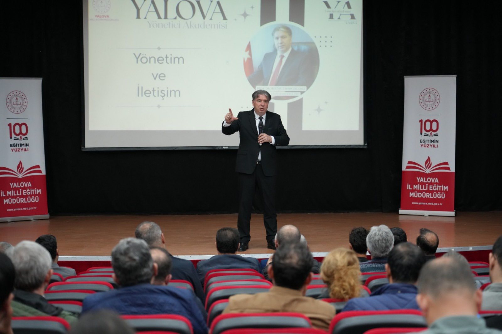 Rektör Bahçekapılı’dan Yöneticilere Etkili İletişim Vurgusu