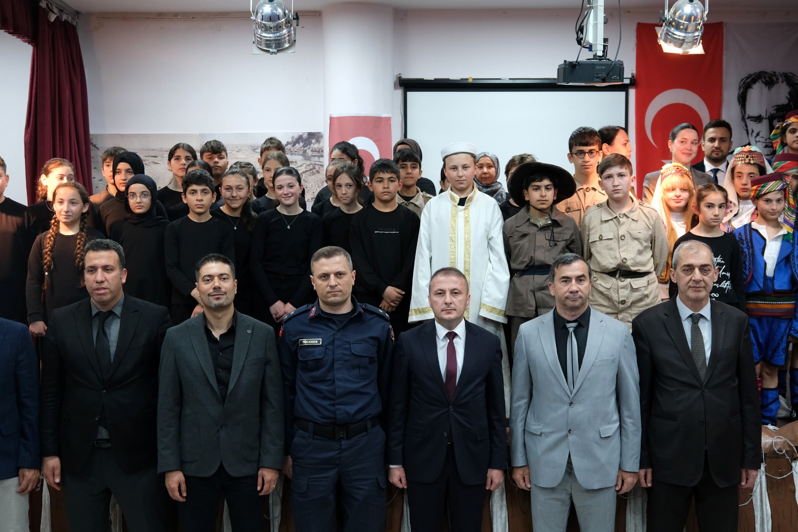 Öğrencilerden Kut’ül Amare Gösterisi
