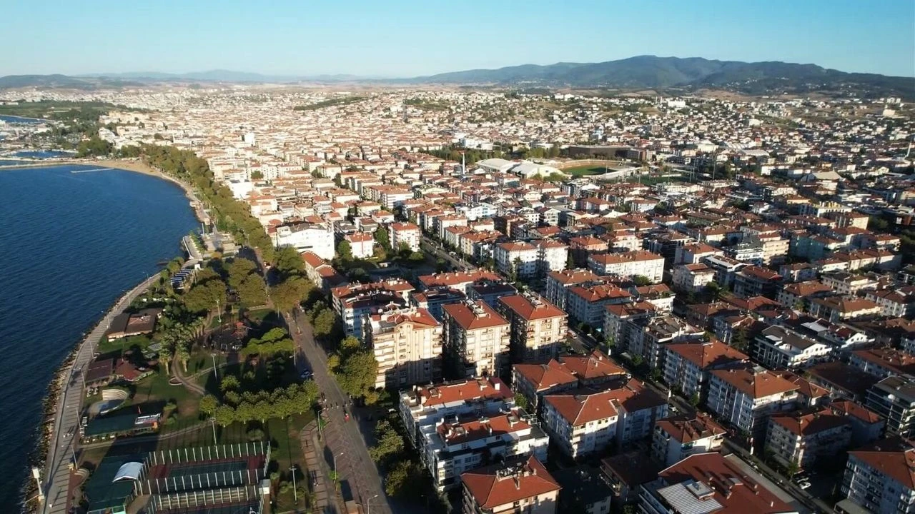 Yalova Ekonomisinde Kredi Patlaması: Kişi Başı Borçlanmada Devleri Geride Bıraktı! - Galeri